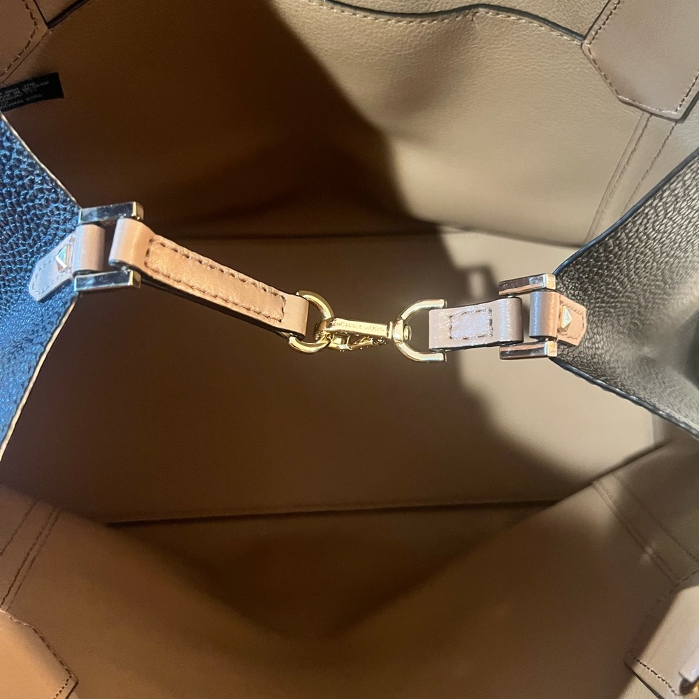Michael Kors Black and Tan Shoulder Bag - Picture 7 of 12